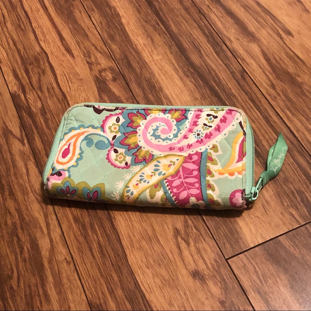 Vera Bradley Zipper Wallet Wristlet - Picture 1 of 8